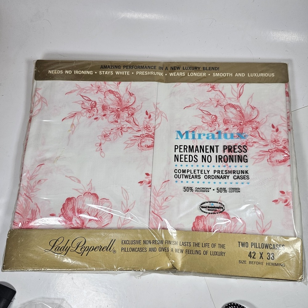 Vintage Lady Pepperell Miralux Pair of Pillowcases Pink Flowers White Vintage